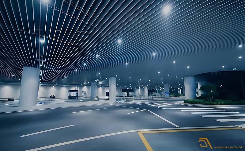 在地下車庫，看燈光如何綠色“智”變？